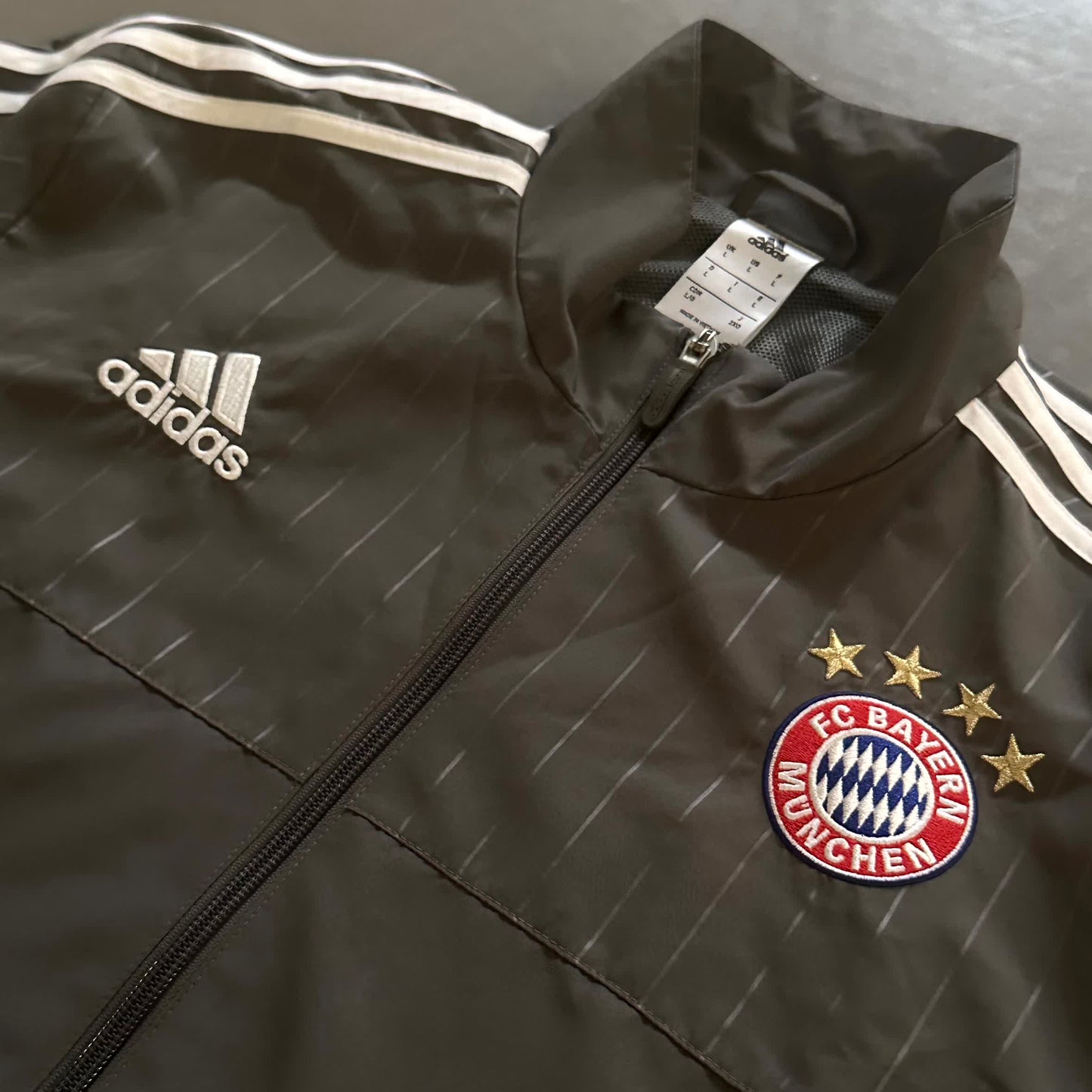 Adidas x FC Bayern Vintage-Jacke 2013/14