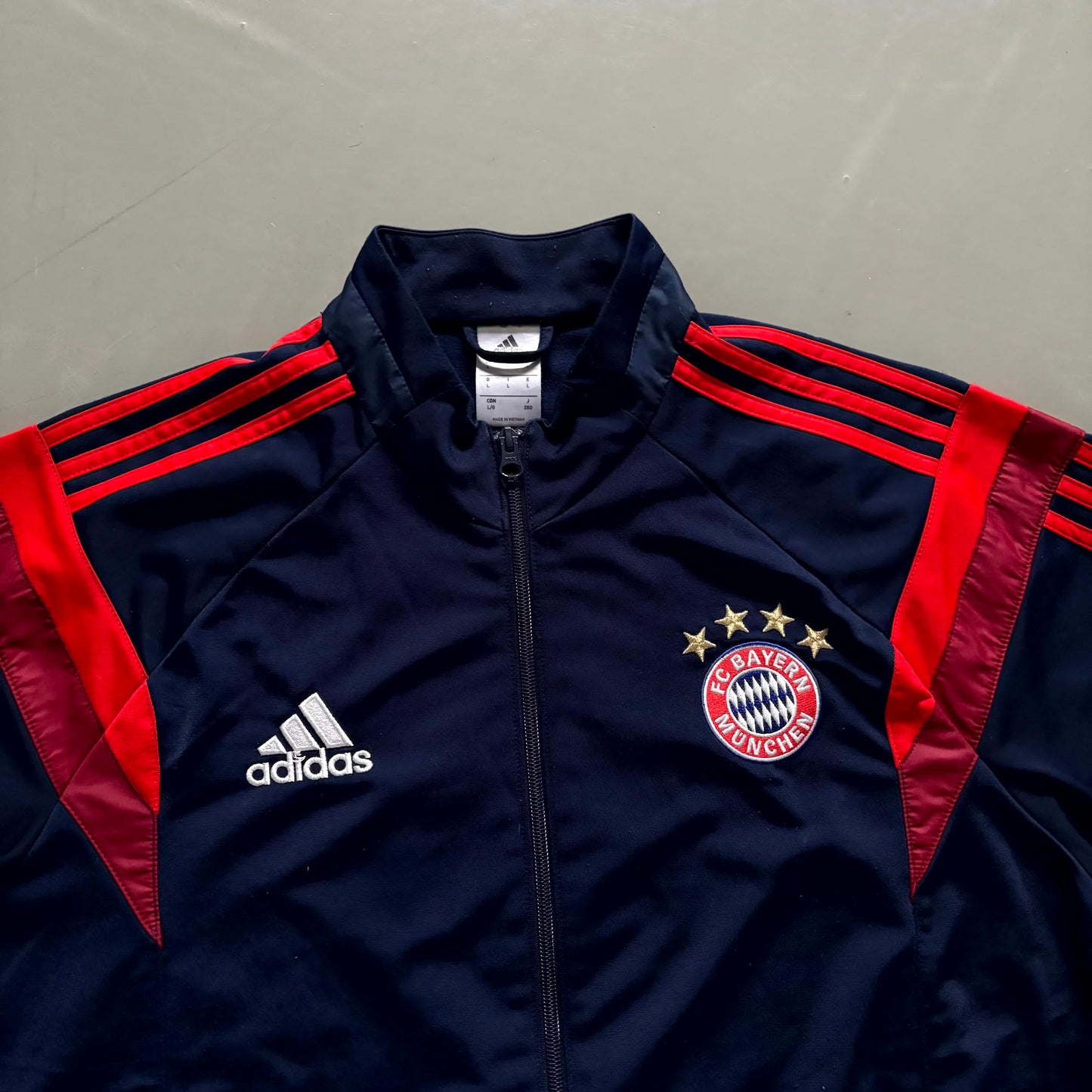 Adidas x FC Bayern Vintage-Jacke 2015/16