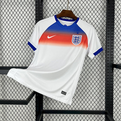 Englands Heimtrikot für die Frauen-Europameisterschaft 2025/26