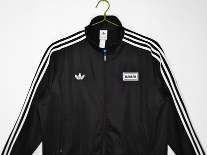 Schwarze Adidas x Oasis Jacke