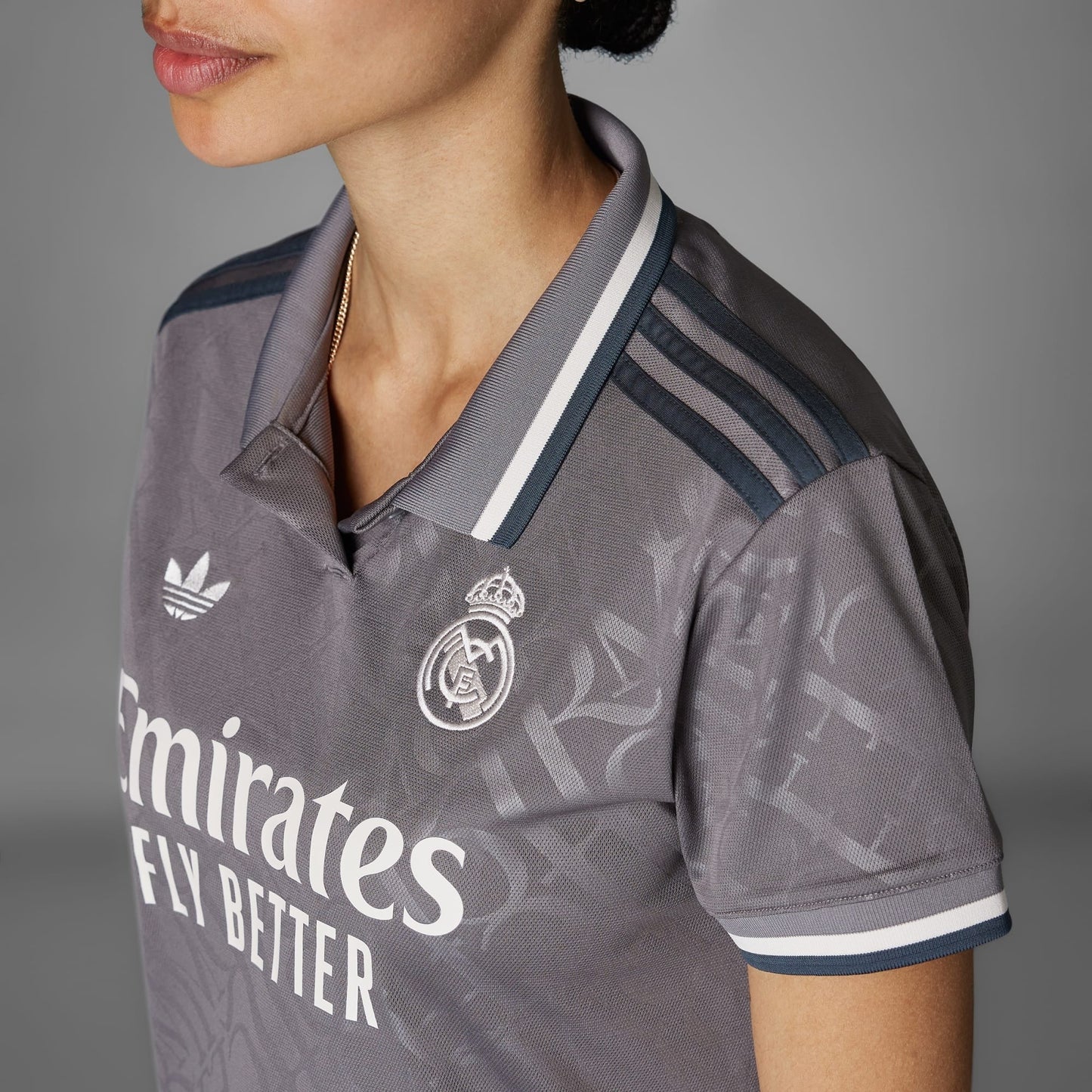Trikotnummer 24/25 Real Madrid Damen - Auswärtstrikot