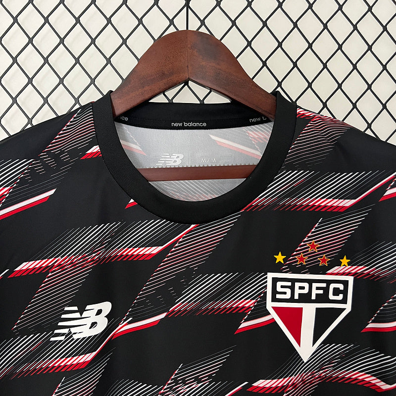 Trikot 24/25 São Paulo Anzug vor dem Spiel