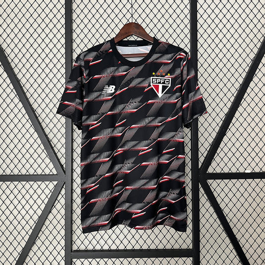 Trikot 24/25 São Paulo Anzug vor dem Spiel