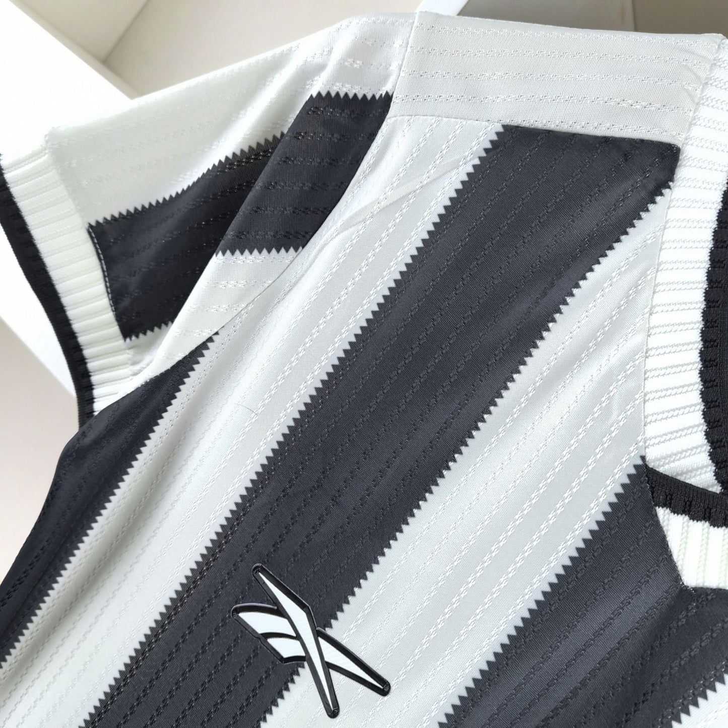Damen-Trikot Botafogo I 24/25 – Schwarz und Weiß