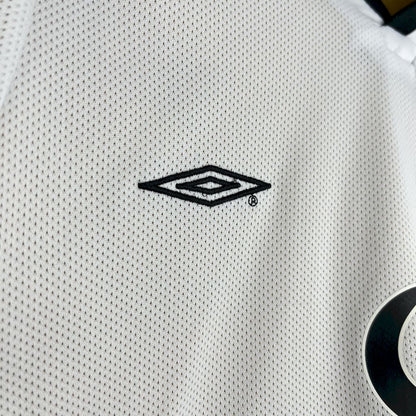 Wendetrikot Manchester United Retro 2001/02 zum 100. Jubiläum
