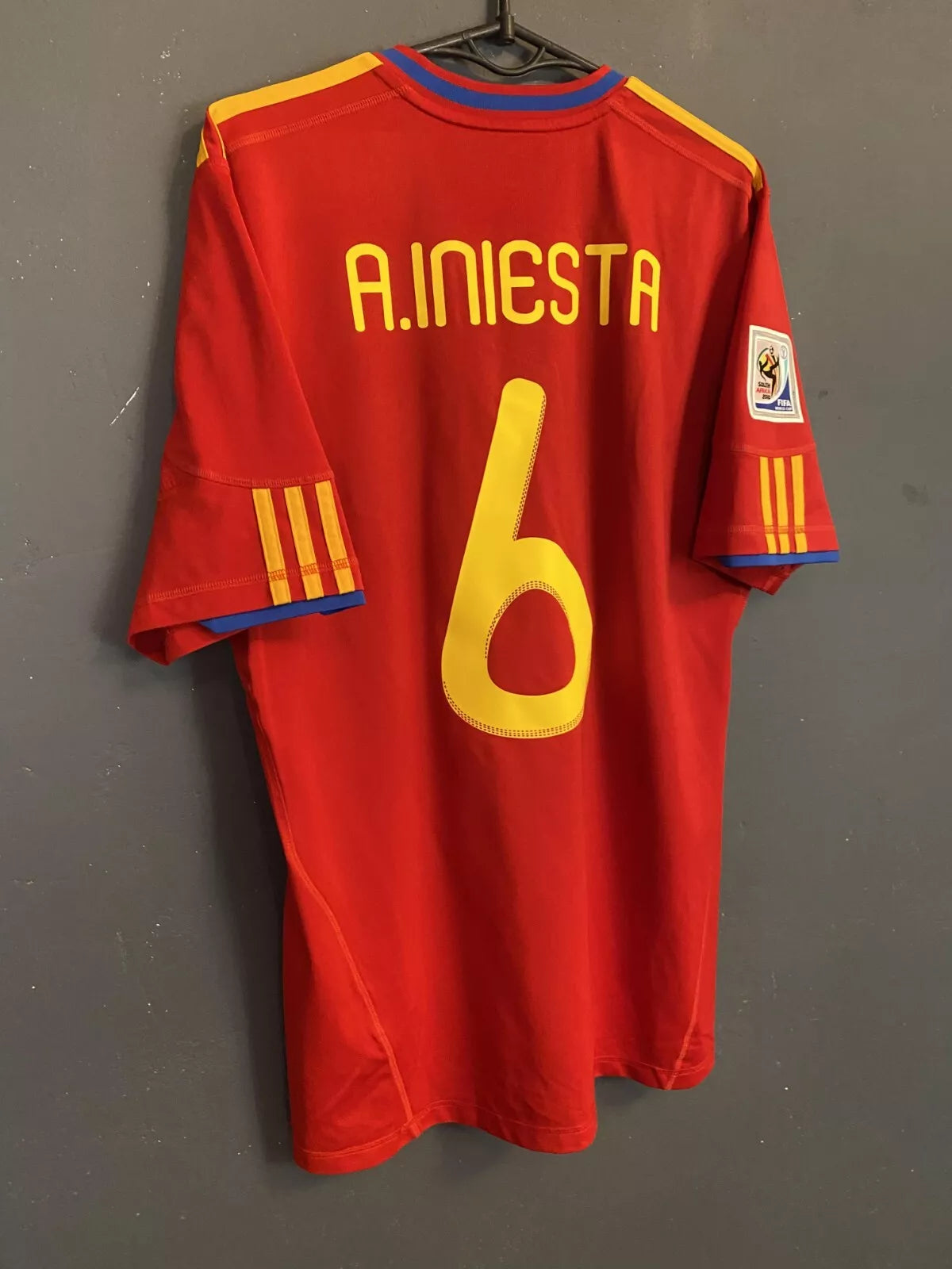 Trikot Iniesta Spanien 2010 Legende