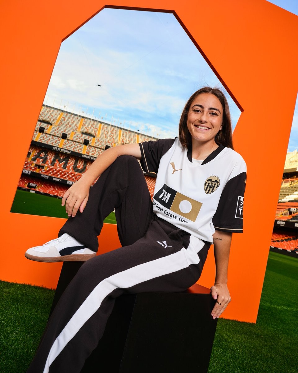 Trikot Valencia Damen 24/25 Heim