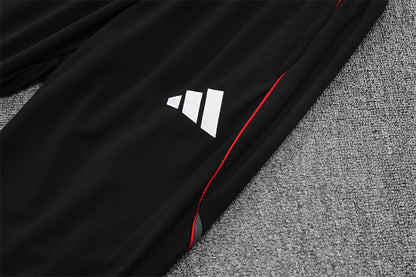 Trainingsanzug Ajax 25/26 Schwarz – Winter