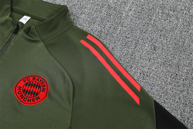 Trainingsanzug FC Bayern München 25/26 - Winter
