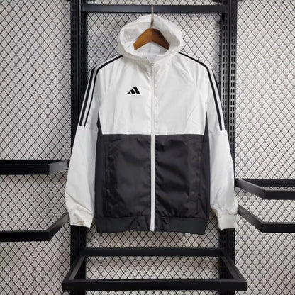 Adidas Windjacke 24/25 - Weiß und Blau