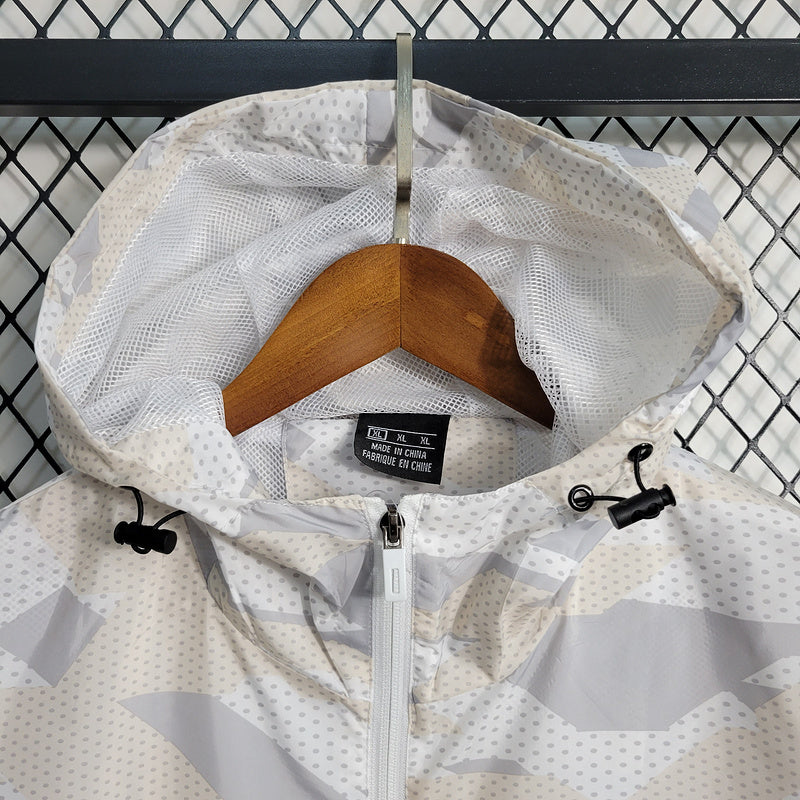 Nike Windjacke Armee Weiß