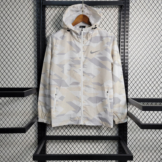 Nike Windjacke Armee Weiß
